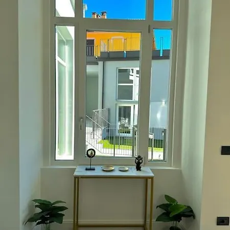 Pisces - Oasi Di 메나지오